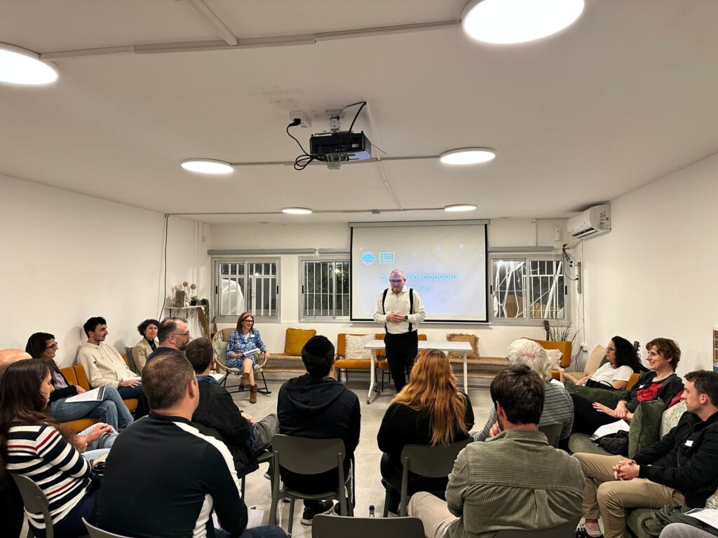 Tel Aviv Toastmasters Meeting